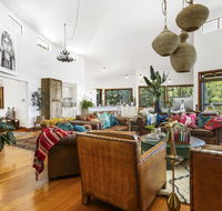 Aquila Retreat Mansion - Accommodation Perth