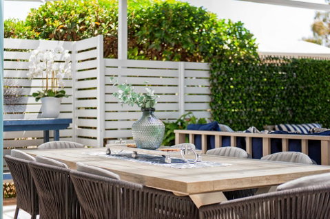 Arabella - Stylish Seaside Sanctuary With Views - Accommodation Perth 3