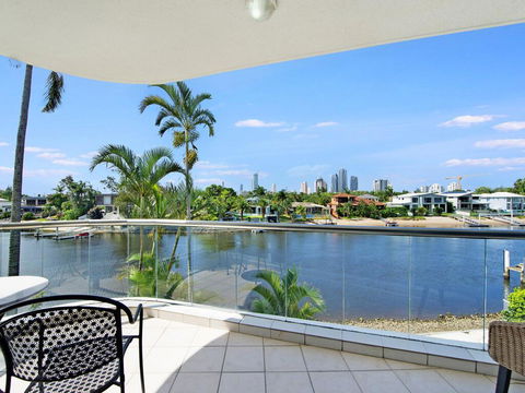 Arc Resort Stunning 3 Bedroom In Broadbeach - Perth Resorts 0