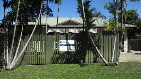 Arcadia Gardens 1/44 McCabe CRescent - Perth Resorts 3