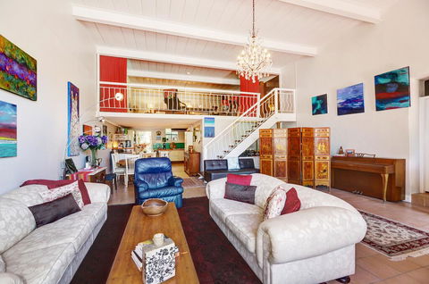 Arty Warehouse Apartment - Stroll To South Beach - Accommodation Perth 3