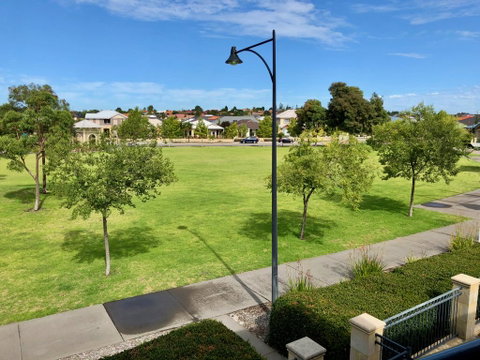 Ashington Gardens - Accommodation Perth 2
