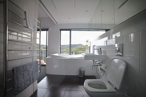 Luxurious, Tranquil And Private - Accommodation Perth 3