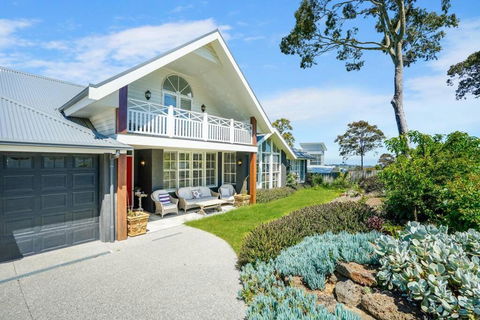 Luxury & Plush Lifestyle 5 Bedroom House In Mt Eliza - Accommodation Perth 0
