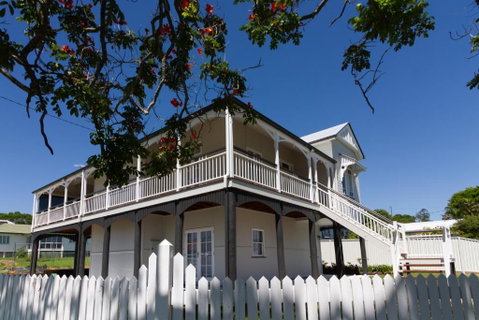 Luxury Grand Escapes Queenslander In Ipswich - Accommodation Perth 0