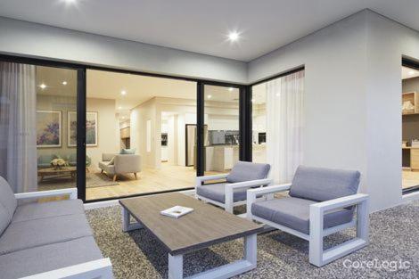 Luxury Bedrooms In A Resort Style Home - Accommodation Perth 2