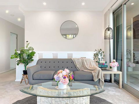 Luxury Retreat Sydney Airport Direct Train Line - Accommodation Perth 1