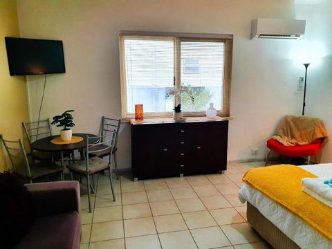 M104 West Perth Studio Apartment Near Kings Park - Accommodation Perth 3