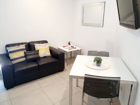 M5 West Perth Studio Apartment Near Kings Park - Accommodation Perth 1