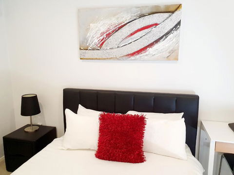 M5 West Perth Studio Apartment Near Kings Park - Accommodation Perth 0