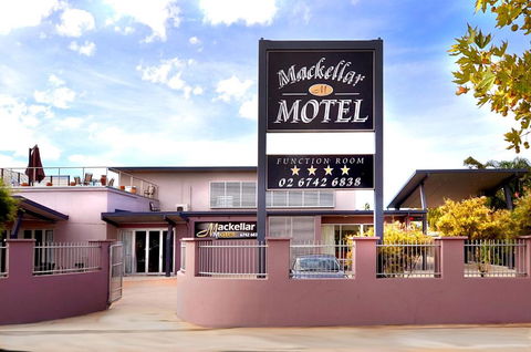 Mackellar Motel - Accommodation Perth 0