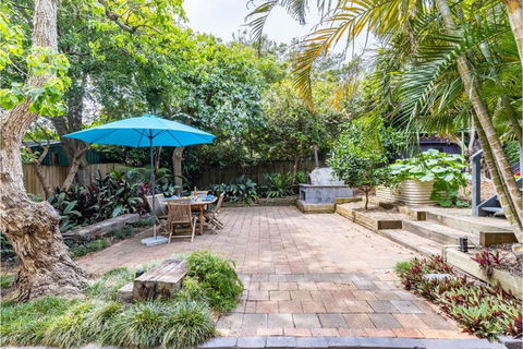 Maestral II 27a Richardson Ave 290 Metres From The Waters Edge Air Con - Accommodation Perth 2