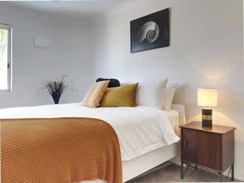 Magical Mcatee W Pool And King Bed - Accommodation Perth 2