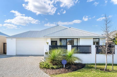 MAINBREAK - DUNSBOROUGH - Accommodation Perth 0