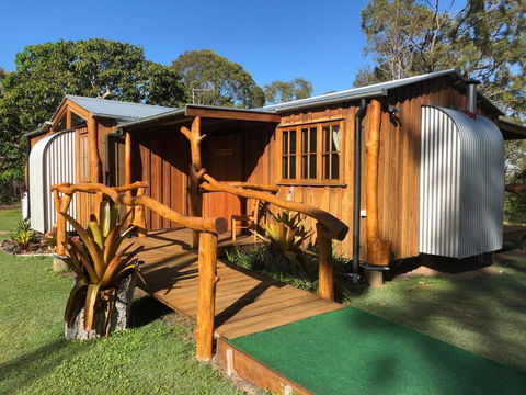 MANGO LODGE River Heads - Accommodation Perth 0