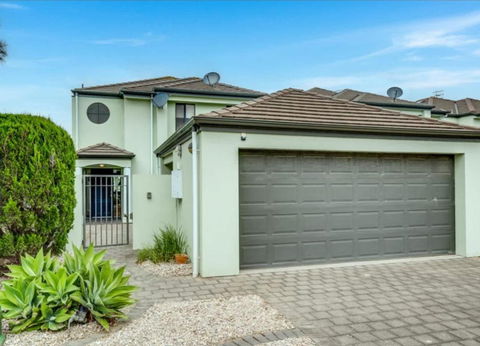 Marina Views Family And Small Dog Friendly - Accommodation Perth 1