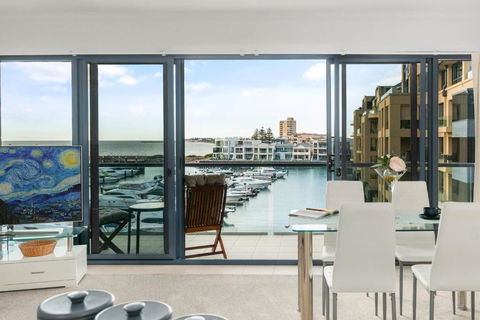 Marina Views Free Parking Beachside & Seaview - Accommodation Perth 0