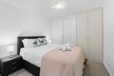 Marina Views Free Parking Beachside & Seaview - Accommodation Perth 3