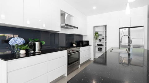 Marine Adventures - Accommodation Perth 3