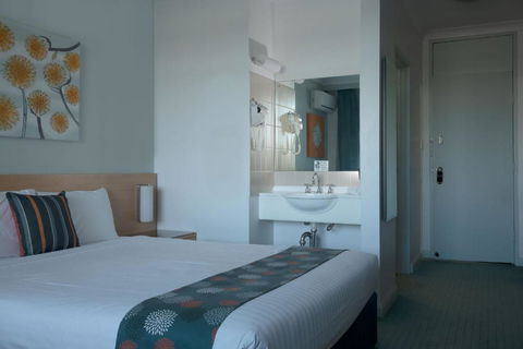 Markets Hotel - Accommodation Perth 2