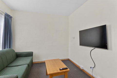 Martin Cash Motel - Accommodation Perth 2