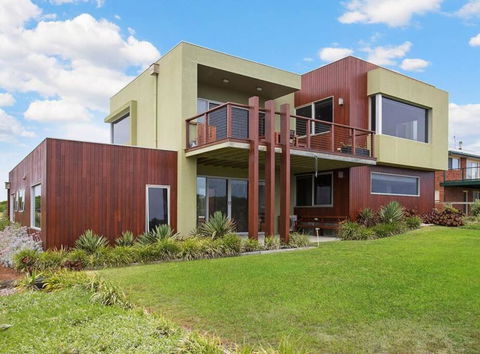 Martyrs Lookout - Luxury Accommodation - Accommodation Perth 0