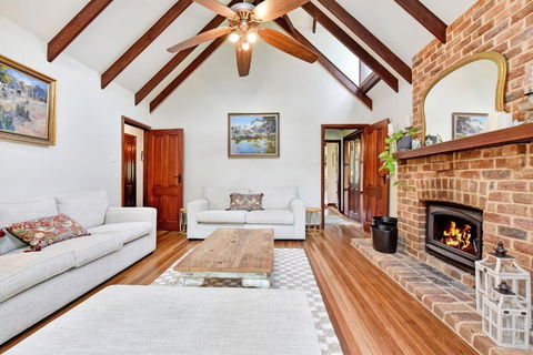 Meadowbrook Manor In North Rothbury - Accommodation Perth 0