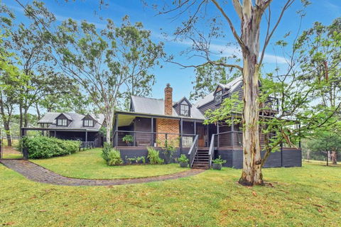 Meadowbrook Manor In North Rothbury - Accommodation Perth 1