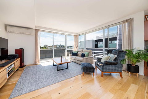 Melbourne Penthouse Apartment A Walk To Brighton Beach - Accommodation Perth 1