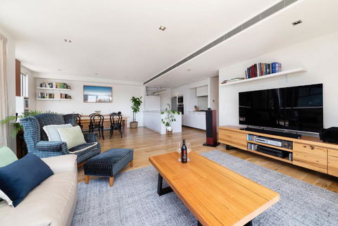 Melbourne Penthouse Apartment A Walk To Brighton Beach - Accommodation Perth 0