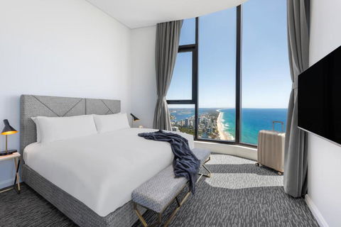Meriton Suites Surfers Paradise - Accommodation Perth 0