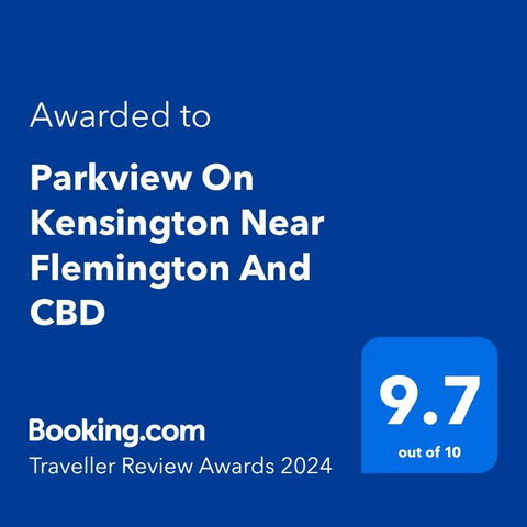 Melbourne Inner City Holiday Home Near CBD & Flemington - Perth Resorts 1