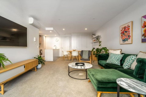 Modish Apartment Near Parliamentary Triangle - Accommodation Perth 1