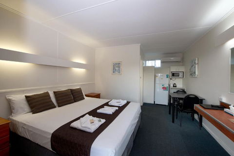 Mineral Sands Motel - Perth Resorts 2