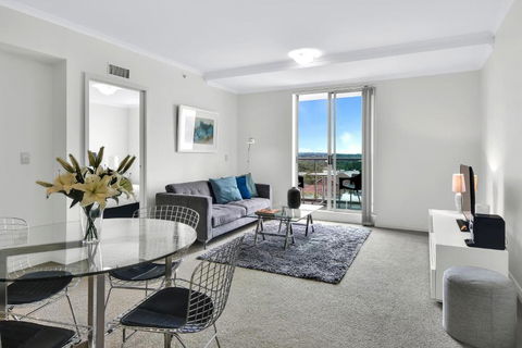 Modern Spacious Chatswood Apartment H1016 - Perth Resorts 0