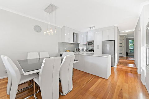 Modern Scarborough Townhouse - Perth Resorts 0