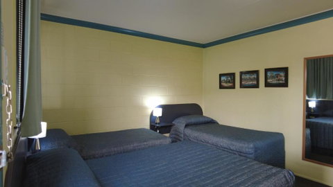 Nanango Antler Motel - Perth Resorts 1