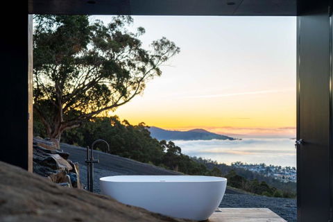 Mountain Top Snug, Studio Itas - Perth Resorts 2