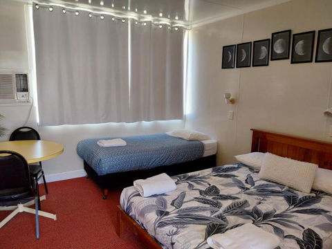 Motel Blackall - Accommodation Perth 2
