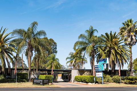 Motel Oasis - Accommodation Perth 0