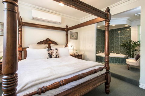 Moulton Park Estate - Cottages - Accommodation Perth 1
