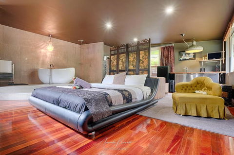 Mudstone Suites - Accommodation Perth 0
