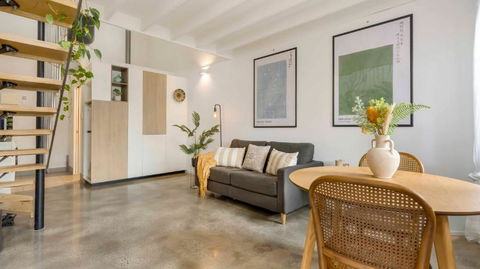 Mullum Haven 3 - Central & Stylish Townhouse - Accommodation Perth 0