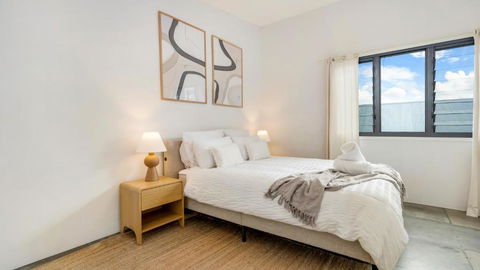 Mullum Haven 3 - Central & Stylish Townhouse - Accommodation Perth 1