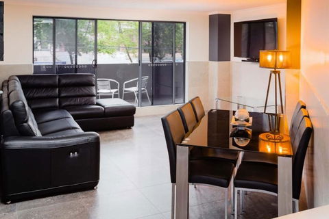 Nautilos On The Harbour - Accommodation Perth 2