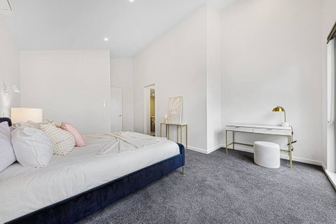 Ned-2B2B-Effortless Bayside Living-Brighton East - Accommodation Perth 2