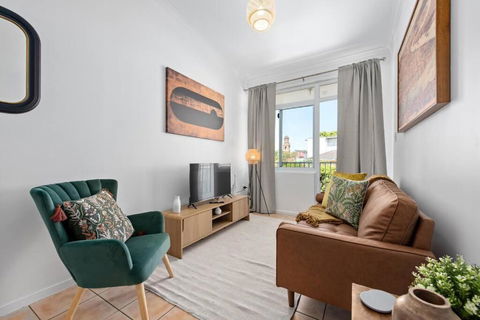 New Farm Nest- 2Bed 1Bath Balcony - Accommodation Perth 1