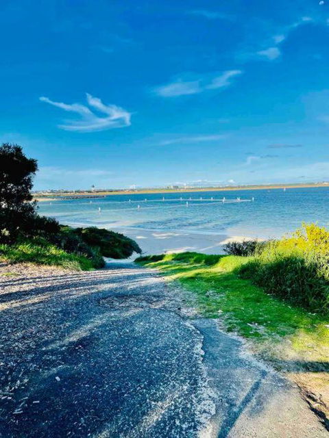 NEW Furnish, 3 Min SYD Airport, 1 Min Walk Beach - Accommodation Perth 2