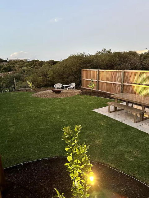 NEW Magpie Sands - 3 Bedroom Home - Downstairs Only, 1 Min Walk To Aldinga Beach - Accommodation Perth 0