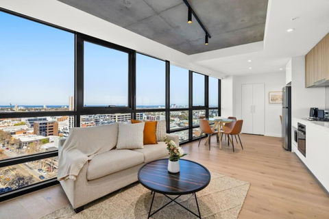 NEW Sensational Southbank Lux - Perth Resorts 0